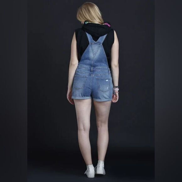 Grand Beach Club Size 1X New With Tags Women's Sleeveless Crop Black Hoodie - Picture 6 of 11